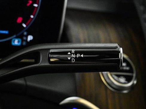 New 2026 Mercedes-Benz GLC 300 4MATIC image 12