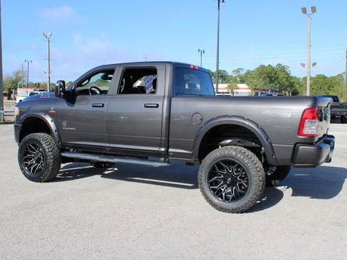 Used 2024 RAM 2500 Big Horn w/ Sport Appearance Package image 7