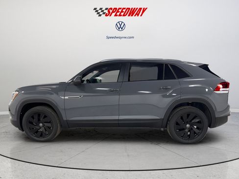 New 2026 Volkswagen Atlas Cross Sport SE image 4