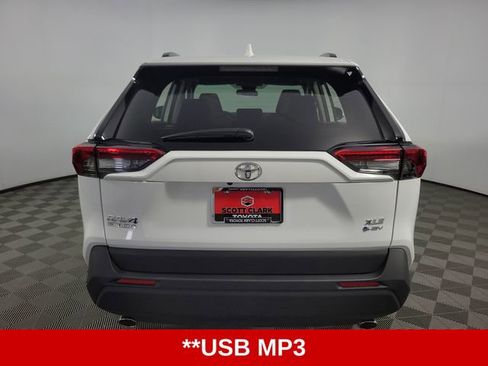 Used 2025 Toyota RAV4 XLE image 7