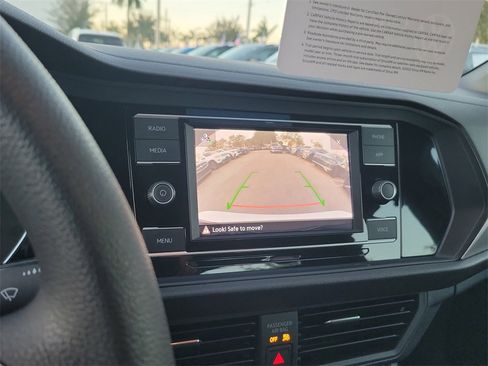 Certified 2022 Volkswagen Jetta Sport image 23