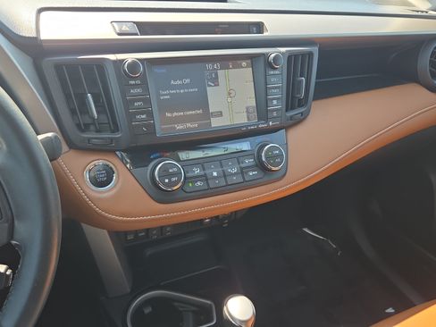 Used 2016 Toyota RAV4 Limited AWD/4WD image 27