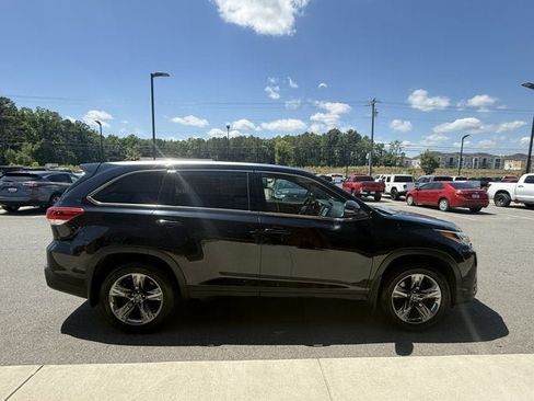 Used 2017 Toyota Highlander Limited AWD/4WD image 7