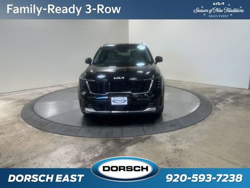 New 2025 Kia Sorento EX image 2