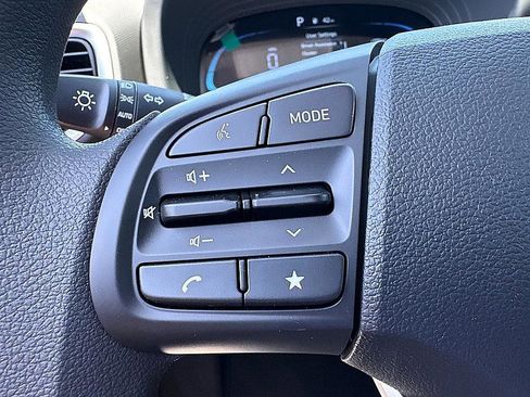 New 2026 Hyundai Venue SE FWD image 13