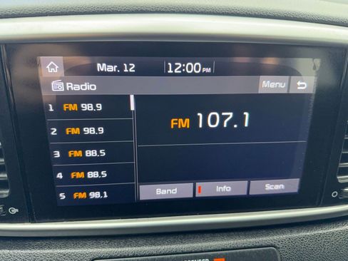 Used 2020 Kia Sportage LX image 25