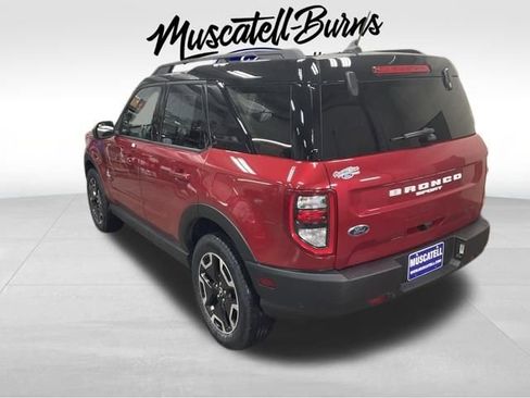 Used 2021 Ford Bronco Sport Outer Banks w/ Outer Banks Package (96D) image 3