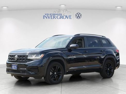 Certified 2023 Volkswagen Atlas SEL R-Line AWD/4WD image 3
