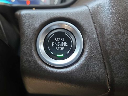 Used 2024 Chevrolet Suburban LT w/ LT Signature Package RWD image 24
