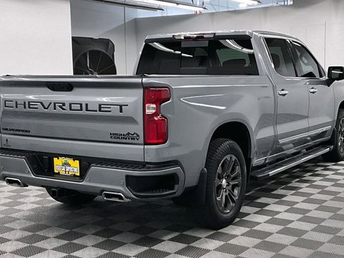 Used 2024 Chevrolet Silverado 1500 High Country w/ LPO, Dark Essentials Package AWD/4WD image 13