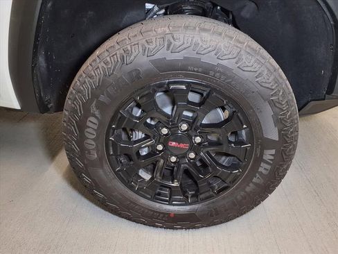 New 2026 GMC Canyon Elevation RWD image 5