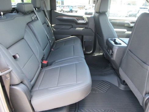 New 2026 Chevrolet Silverado 1500 LT Trail Boss w/ Convenience Package II AWD/4WD image 19