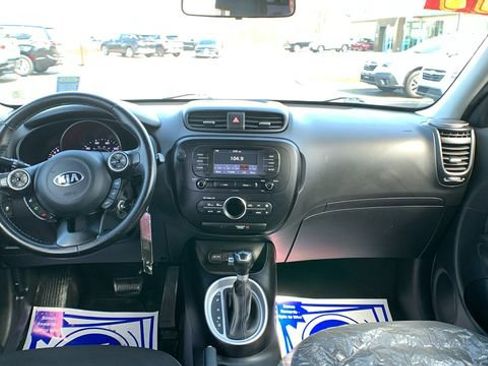 Used 2017 Kia Soul + w/ Designer's Package image 19