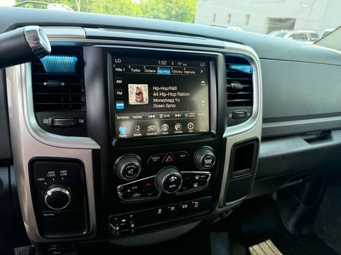 Used 2017 RAM 2500 SLT AWD/4WD image 28