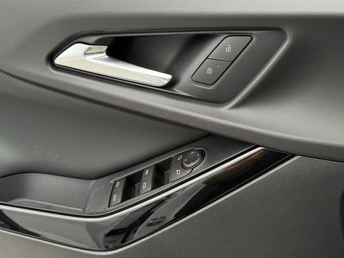 New 2026 Chevrolet Equinox LT w/ Safety and Technology Package image 19