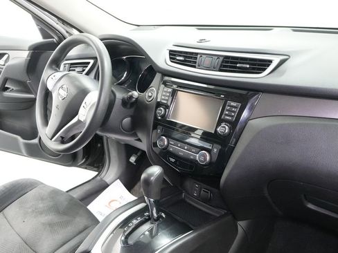 Used 2016 Nissan Rogue SV w/ SV Premium Package FWD image 27