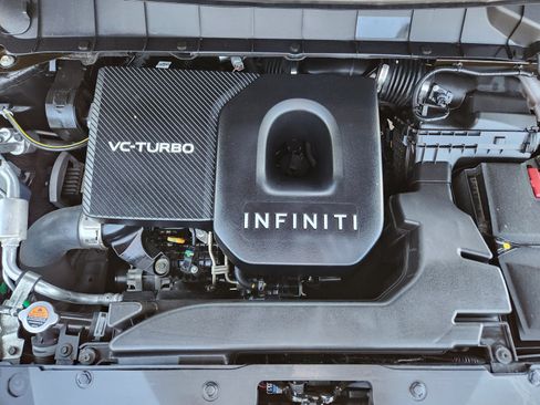 Certified 2025 INFINITI QX60 Pure w/ Cargo Package AWD/4WD image 9