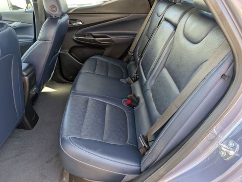 Used 2022 Chevrolet Bolt EUV Premier w/ Sun & Sound Package image 24