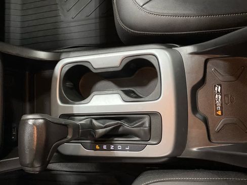 Used 2021 Chevrolet Colorado ZR2 image 17