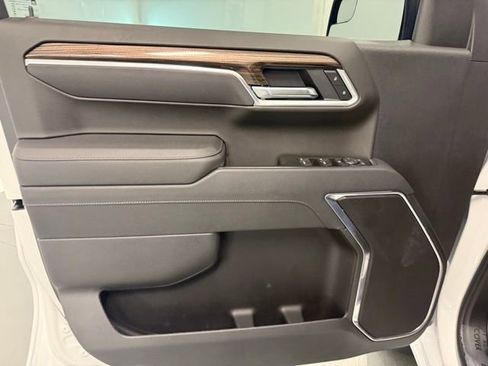 Used 2026 Chevrolet Silverado 1500 LT image 12