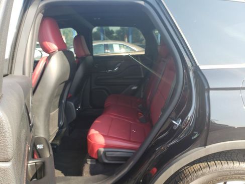 Used 2023 Lincoln Corsair Reserve w/ Equipment Group 202A image 13