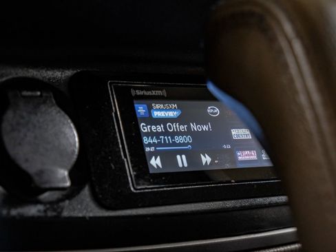 Used 2012 Nissan Armada SV RWD image 23