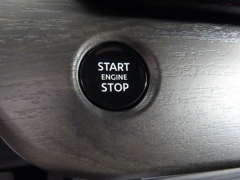 Used 2025 Nissan Murano SL image 59