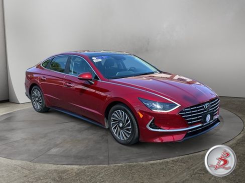 Used 2023 Hyundai Sonata Limited FWD image 1