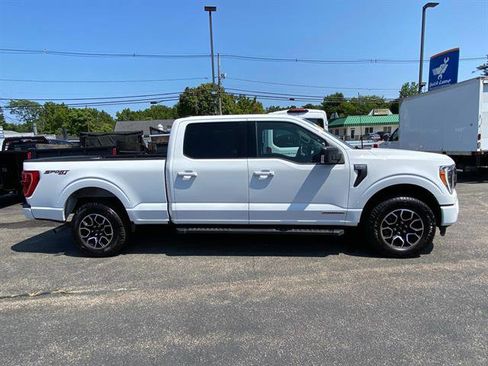 Certified 2022 Ford F150 XLT w/ Equipment Group 302A High image 8