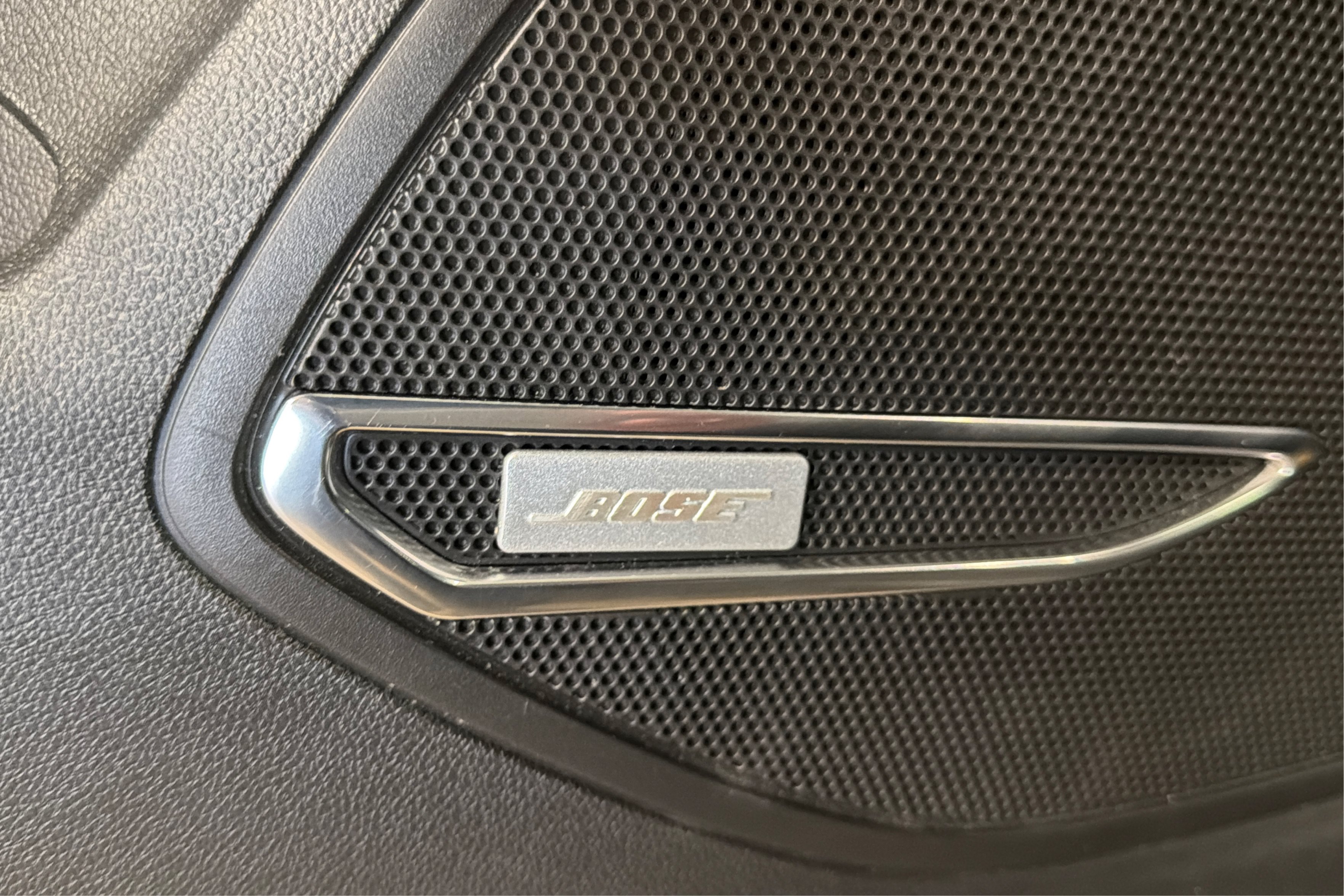 Used 2023 Buick Envision Avenir AWD/4WD image 18