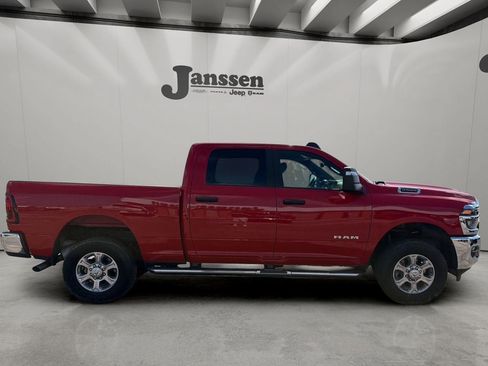 Used 2026 RAM 2500 Big Horn AWD/4WD image 5