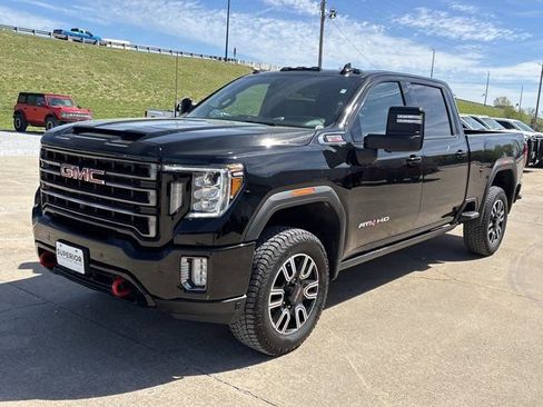 Used 2023 GMC Sierra 2500 AT4 w/ AT4 Premium Plus Package AWD/4WD image 11