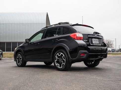 Used 2017 Subaru Crosstrek 2.0i Limited image 9