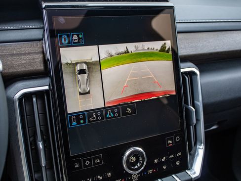 New 2026 GMC Acadia Denali Ultimate w/ LPO, All-Weather Package image 40