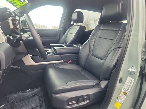 Used 2025 Toyota Tundra Limited image 32