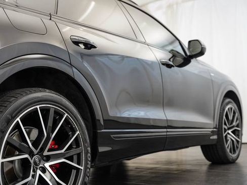 Used 2021 Audi Q8 Premium Plus w/ Premium Plus Package AWD/4WD image 33