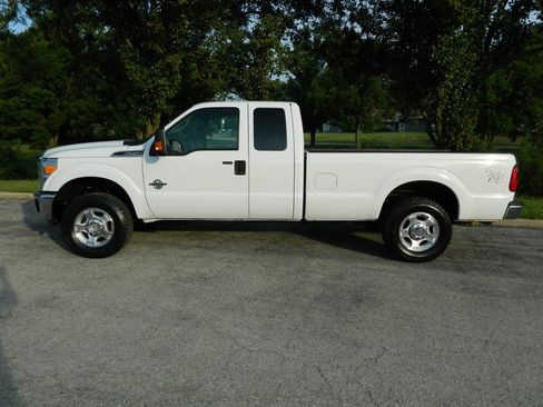 Used 2011 Ford F250 XLT w/ Advanced Security Group AWD/4WD image 20