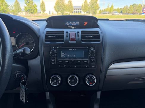 Used 2015 Subaru Forester 2.5i Premium AWD/4WD image 24