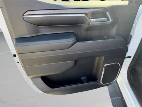 Used 2023 Chevrolet Silverado 1500 RST image 32