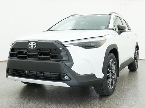 New 2026 Toyota Corolla Cross XLE FWD image 12
