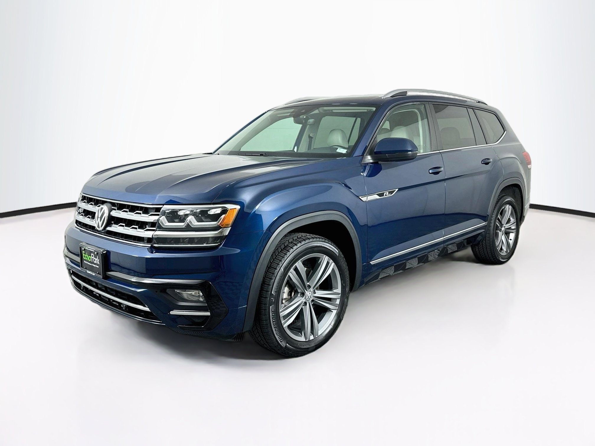 Used 2019 Volkswagen Atlas SEL R-Line AWD/4WD image 3