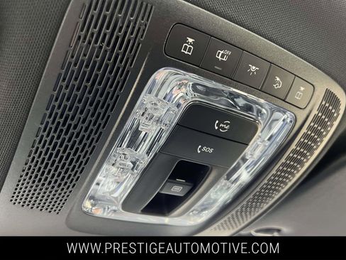 Used 2023 Mercedes-Benz CLA 250 4MATIC image 32