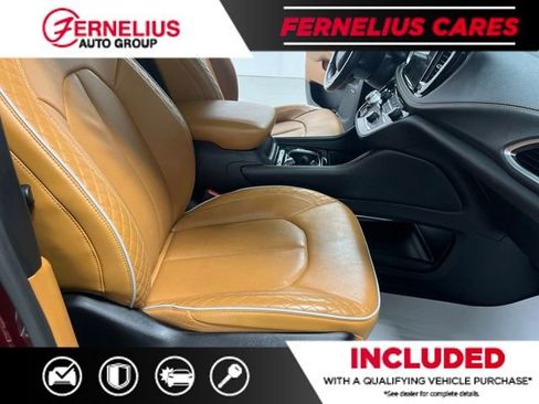Used 2021 Chrysler Pacifica Pinnacle AWD/4WD image 28
