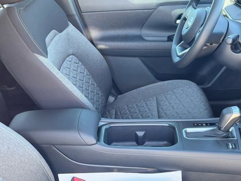 New 2026 Nissan Kicks SV image 12