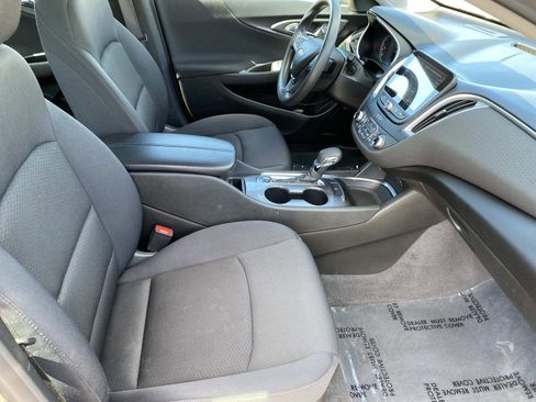 Used 2023 Chevrolet Malibu LT FWD image 22