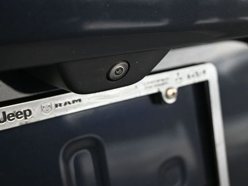 Used 2024 Jeep Grand Cherokee Overland w/ Luxury Tech Group IV image 44