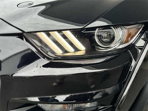 Certified 2020 Ford Mustang Shelby GT500 w/ Technology Package image 9