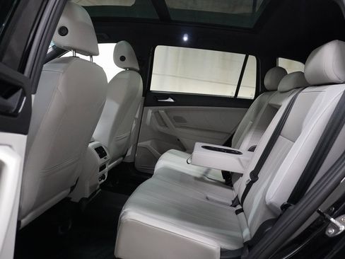 Certified 2023 Volkswagen Tiguan SE R-Line image 12