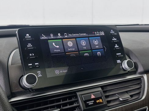 Used 2018 Honda Accord EX image 21