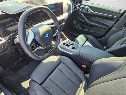 Used 2025 BMW i4 eDrive40 RWD image 10